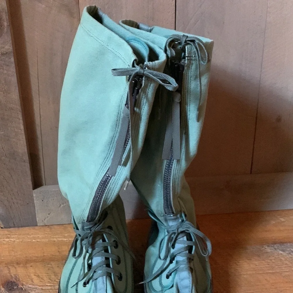 Military Muk Luk Extreme cold weather boots Green Size Small (7-8)